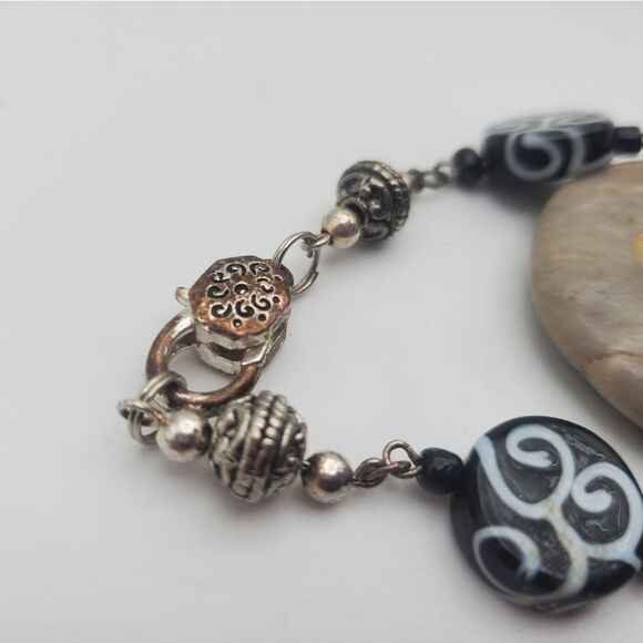 Silver zebra patterned disc bracelet animal‎ print jewelry - Picture 2 of 3